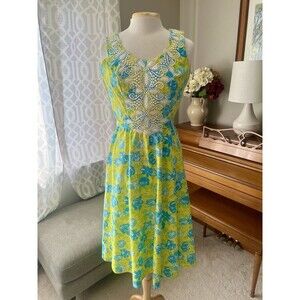 Vintage The Lilly Pulitzer Size 8 Lace & Floral Pattern Dress, Knee Length